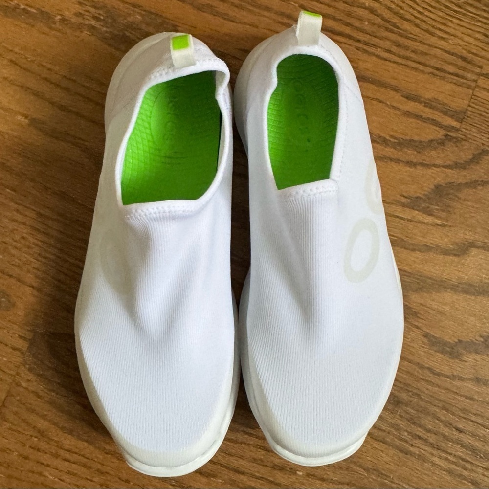 Oofos OOMG Sport Low Shoe White Women's - Picture 7 of 14